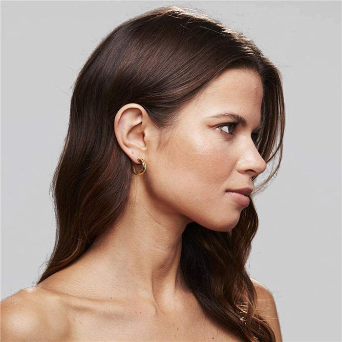 Beakey Gold Hoop Earrings for Women Lightweight Open Hoops