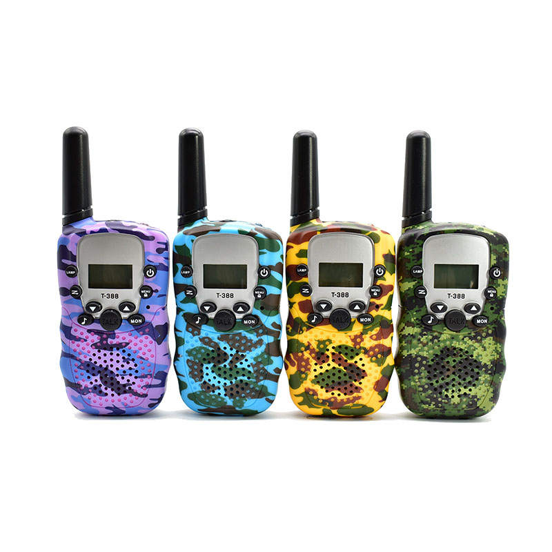 Beakey 4 Pcs Kids Walkie Talkies with Flashlight Radio Distance 3000m
